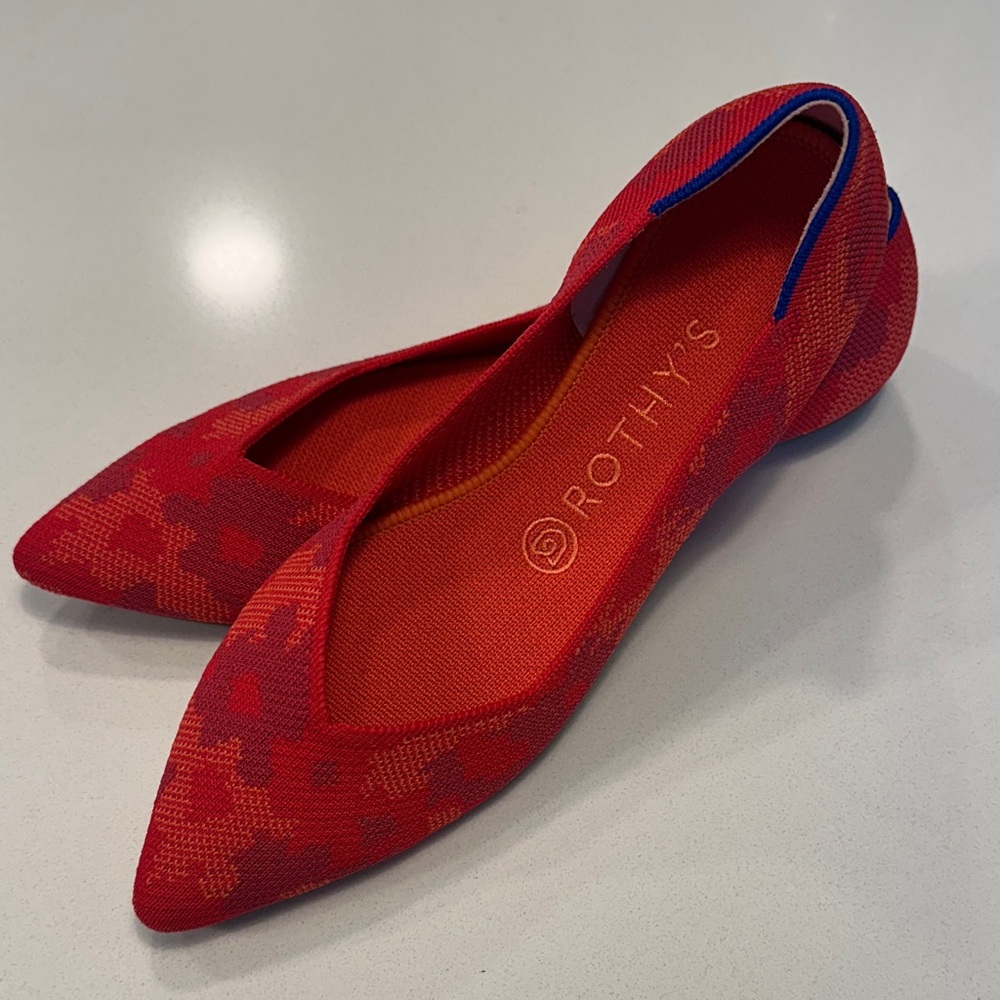 Never Worn Rothy's Red Floral Point Flat